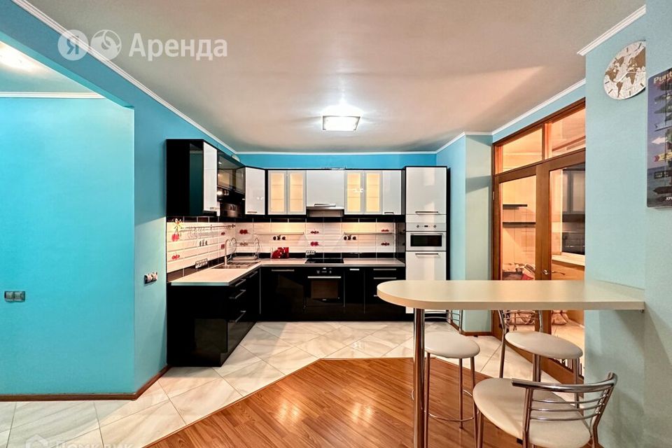 Сдаётся 1-комнатная квартира, 56 м²