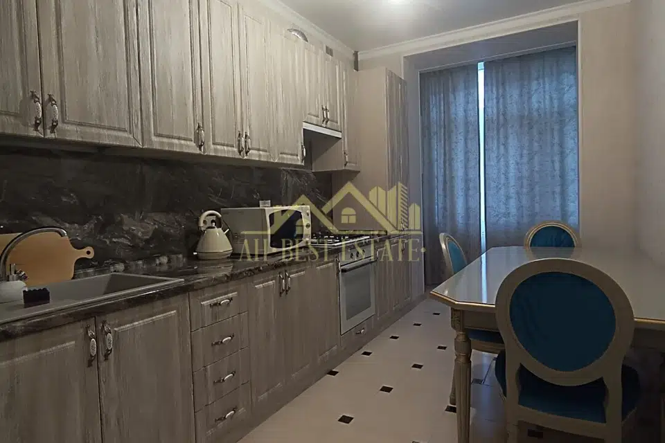 Сдаётся 3-комнатная квартира, 85 м²