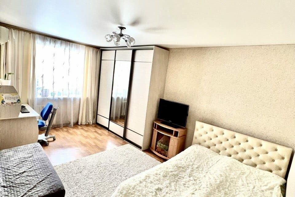 Продаётся 1-комнатная квартира, 39.8 м²