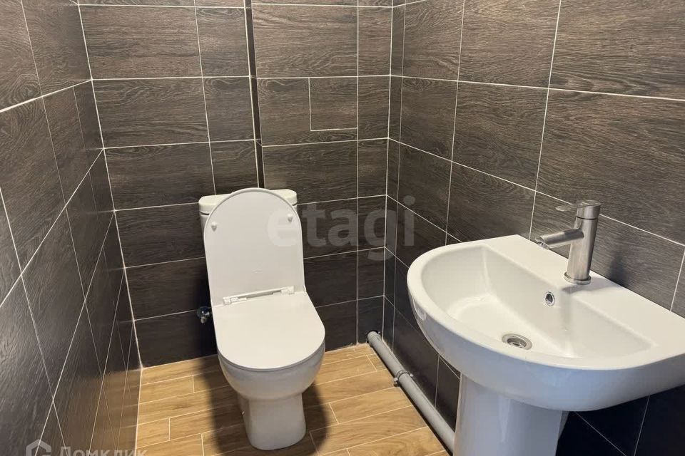 Продаётся 2-комнатная квартира, 63.1 м²