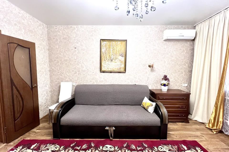Сдаётся 1-комнатная квартира, 40 м²