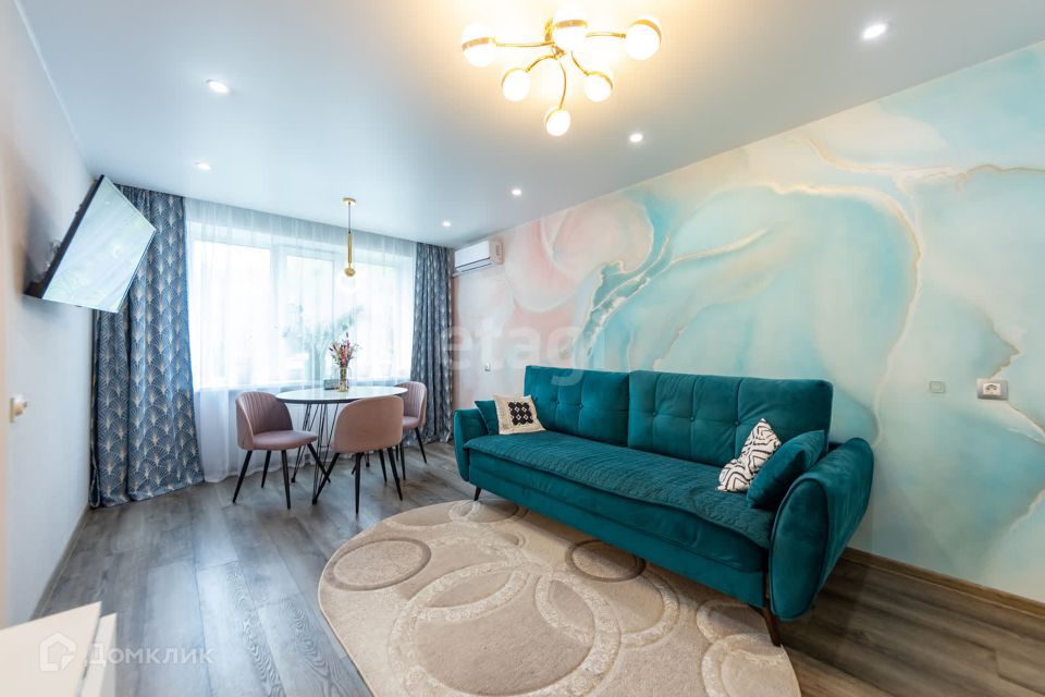 Продаётся 3-комнатная квартира, 69.6 м²