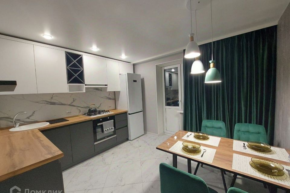 Продаётся 1-комнатная квартира, 45.8 м²