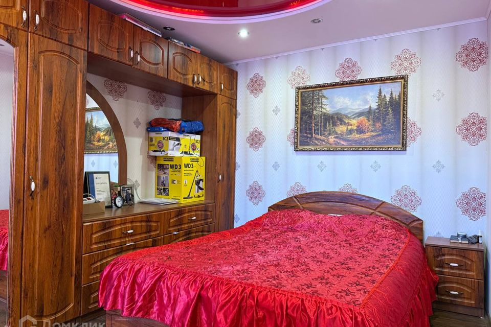 Продаётся 3-комнатная квартира, 56.8 м²