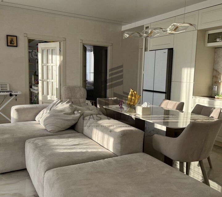 Сдаётся 3-комнатная квартира, 91 м²