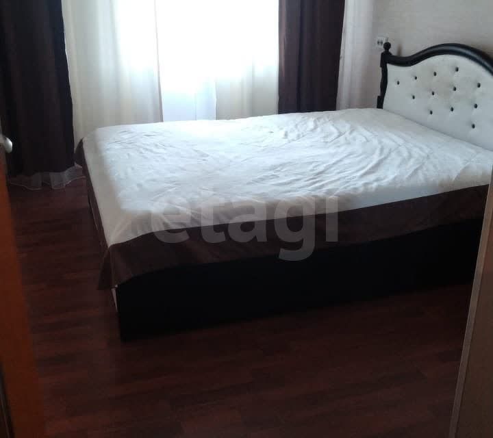 Сдаётся 2-комнатная квартира, 56 м²