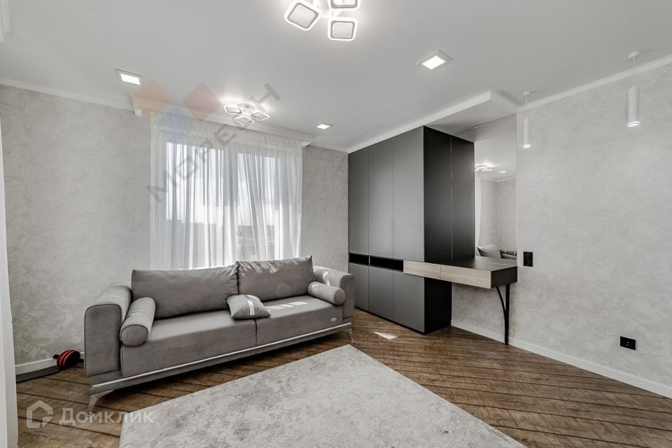 Продаётся 1-комнатная квартира, 42.8 м²