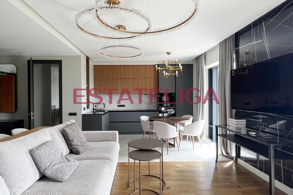 Продаётся 1-комнатная квартира, 65.1 м²