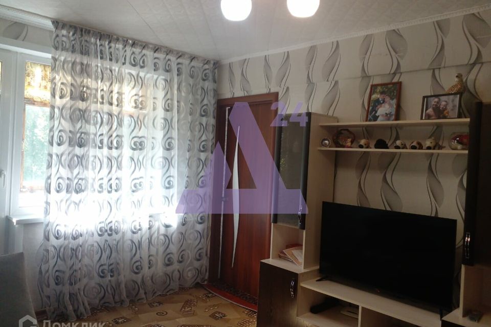 Продаётся 4-комнатная квартира, 59 м²