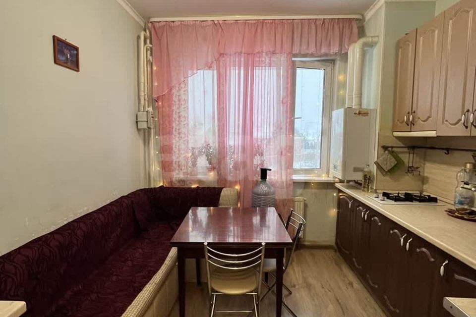 Продаётся 1-комнатная квартира, 39.7 м²