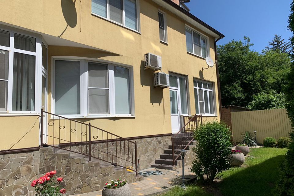 Продаётся 2-комнатная квартира, 80 м²