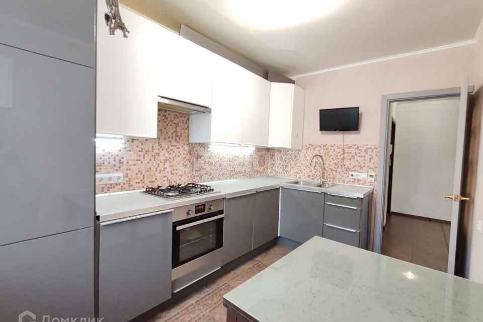 Продаётся 3-комнатная квартира, 68.1 м²