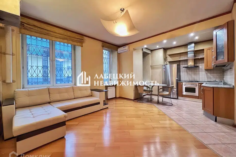 Продаётся 3-комнатная квартира, 76.3 м²