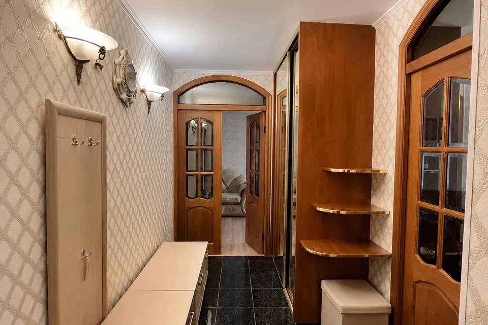 Продаётся 3-комнатная квартира, 61.7 м²