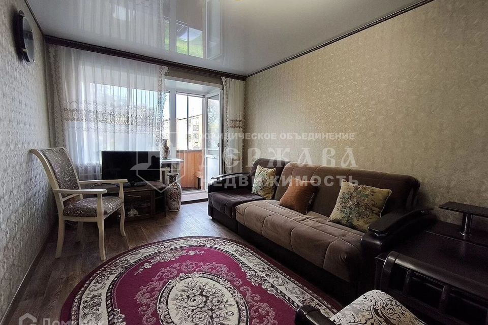 Продаётся 3-комнатная квартира, 55 м²