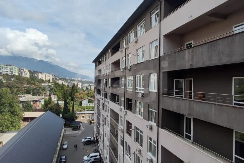 Продаётся 1-комнатная квартира, 49 м²