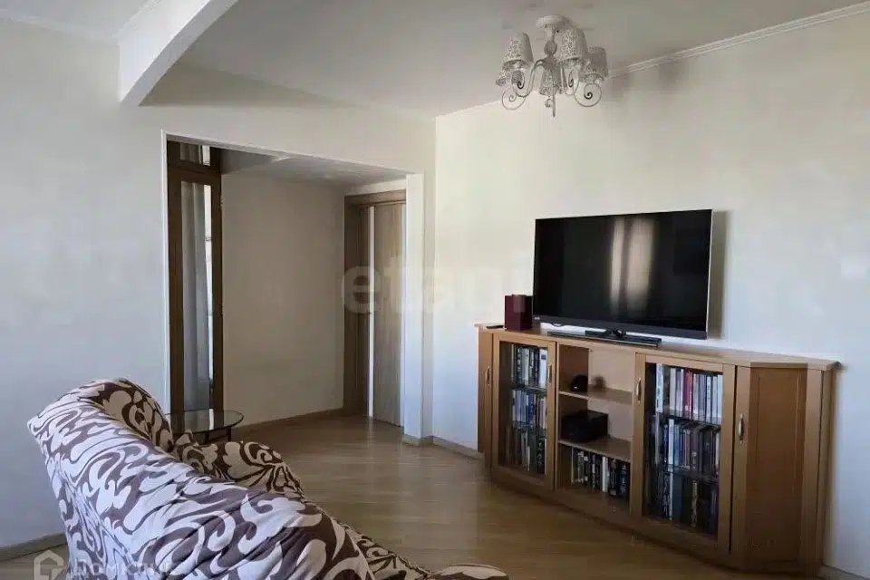 Продаётся 5-комнатная квартира, 113.9 м²