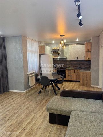 Продаётся 2-комнатная квартира, 70.1 м²
