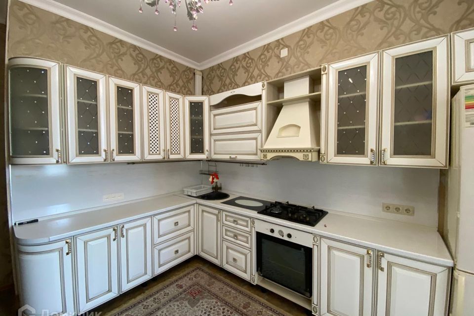Продаётся 2-комнатная квартира, 65 м²