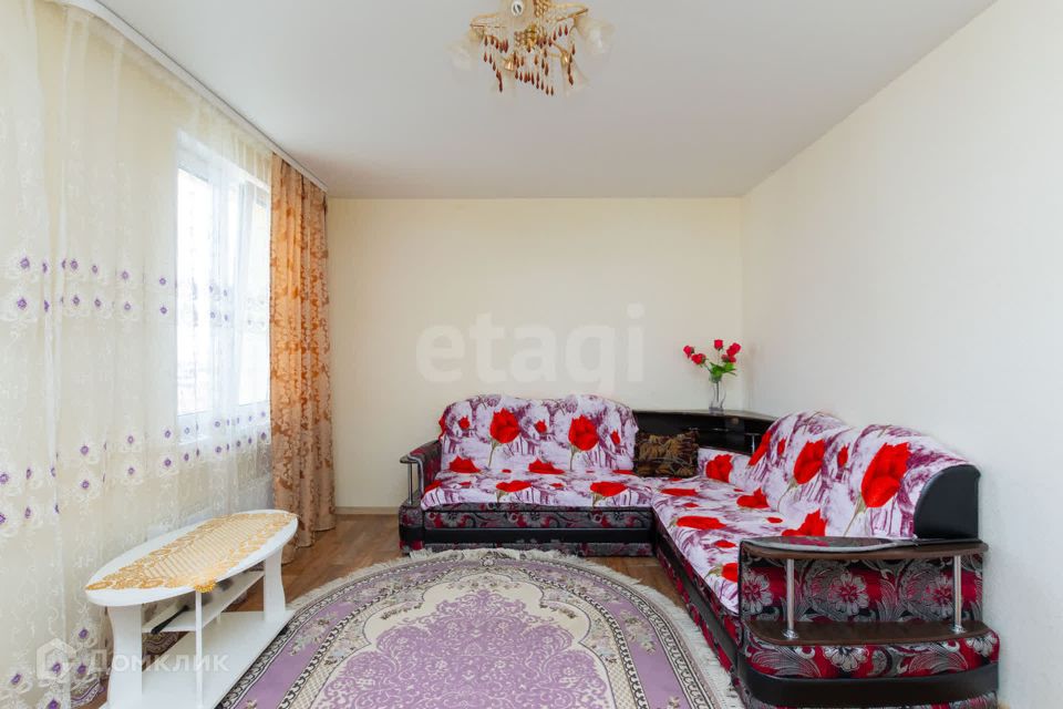 Продаётся 3-комнатная квартира, 69.8 м²
