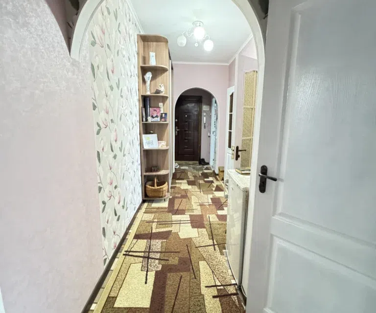 Продаётся 3-комнатная квартира, 74 м²