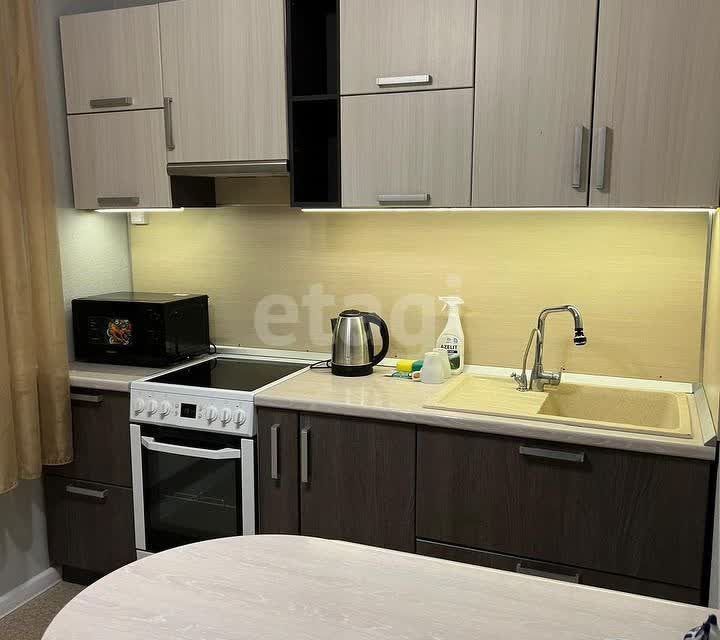 Сдаётся 1-комнатная квартира, 39.9 м²
