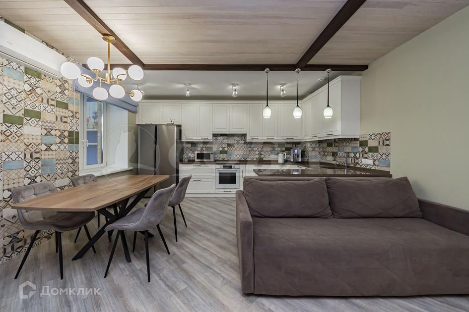 Продаётся 3-комнатная квартира, 117 м²