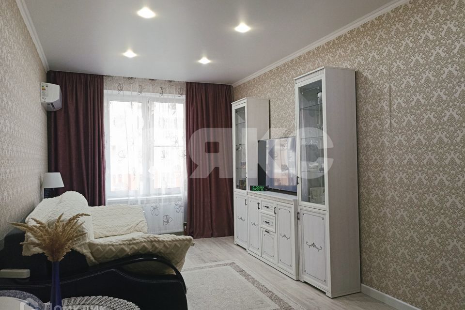 Продаётся 1-комнатная квартира, 38 м²