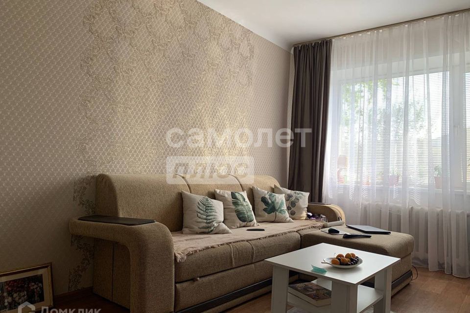 Продаётся 3-комнатная квартира, 53.7 м²