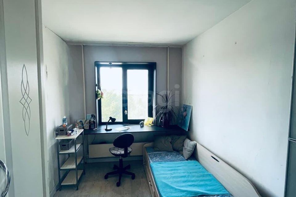 Продаётся 3-комнатная квартира, 48.6 м²
