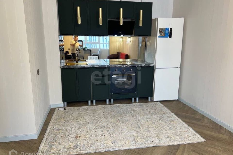 Сдаётся 2-комнатная квартира, 65 м²