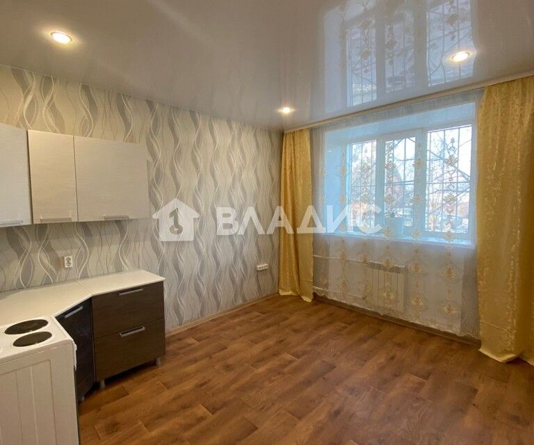 Продаётся комната в 4-комн. квартире, 60 м²