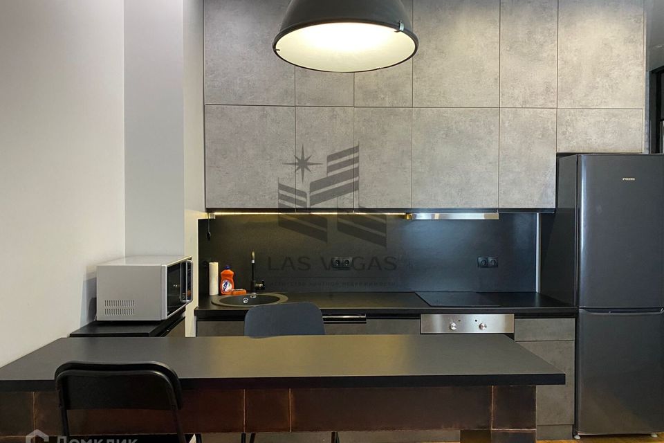 Сдаётся 1-комнатная квартира, 42 м²