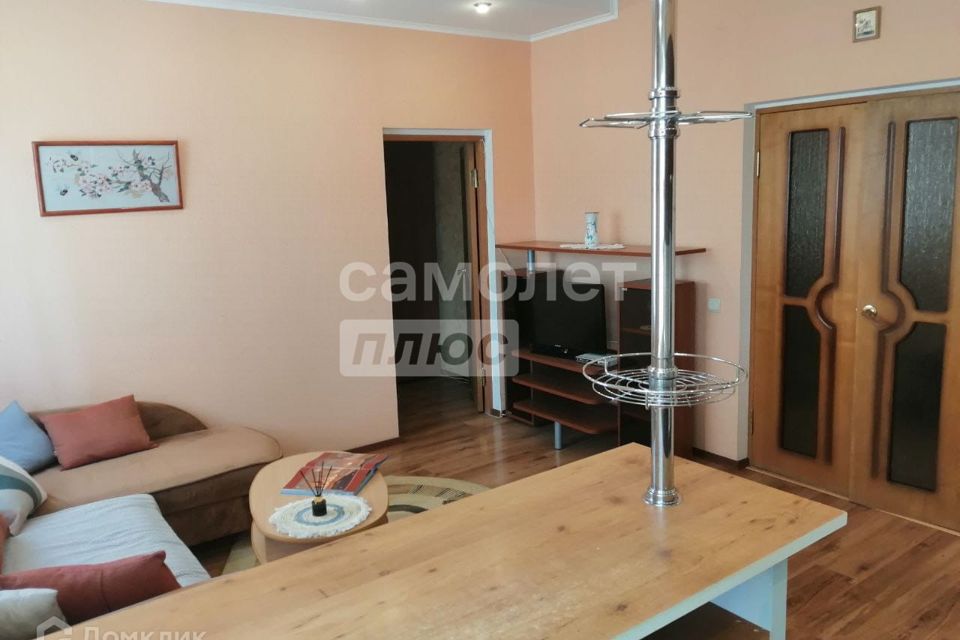 Продаётся 1-комнатная квартира, 49 м²