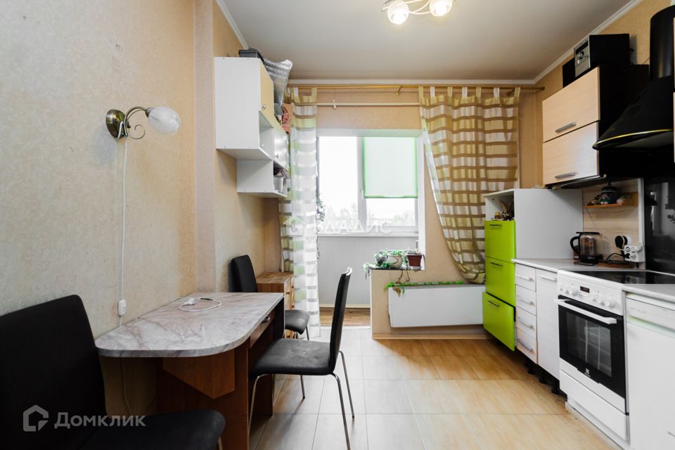 Сдаётся 2-комнатная квартира, 62.6 м²