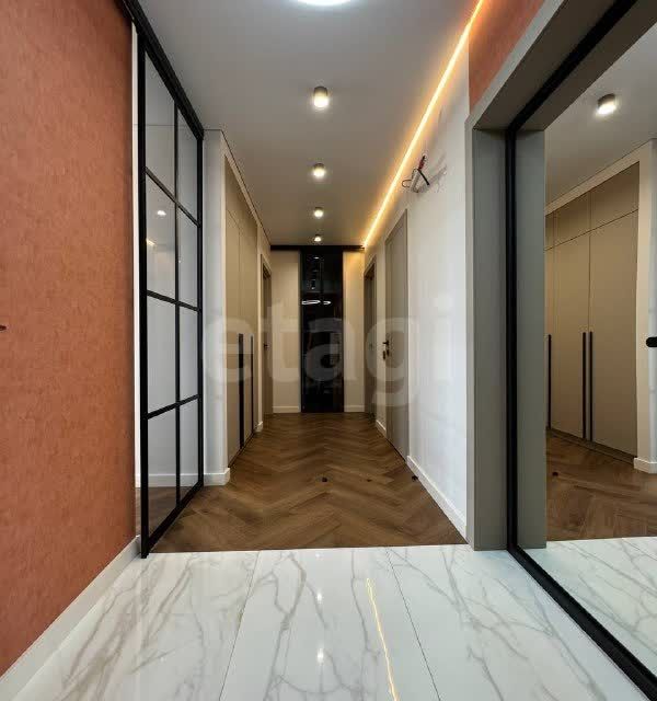 Продаётся 2-комнатная квартира, 60.3 м²