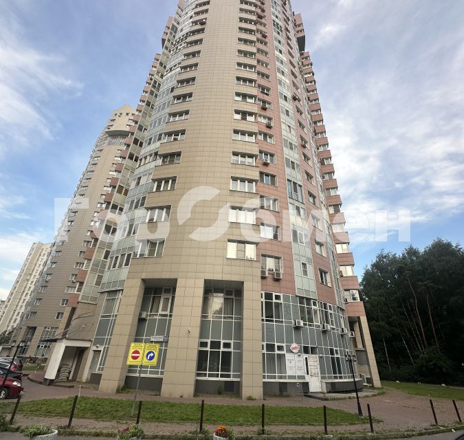 Продаётся 1-комнатная квартира, 42.2 м²