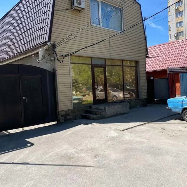 Продаётся 3-комнатная квартира, 97.5 м²