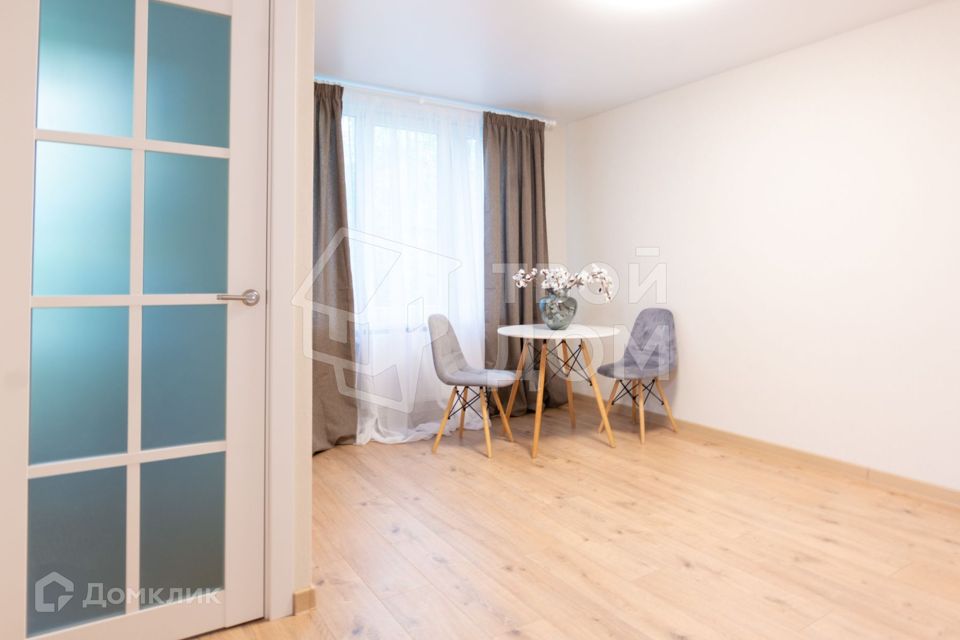 Продаётся 4-комнатная квартира, 49.1 м²