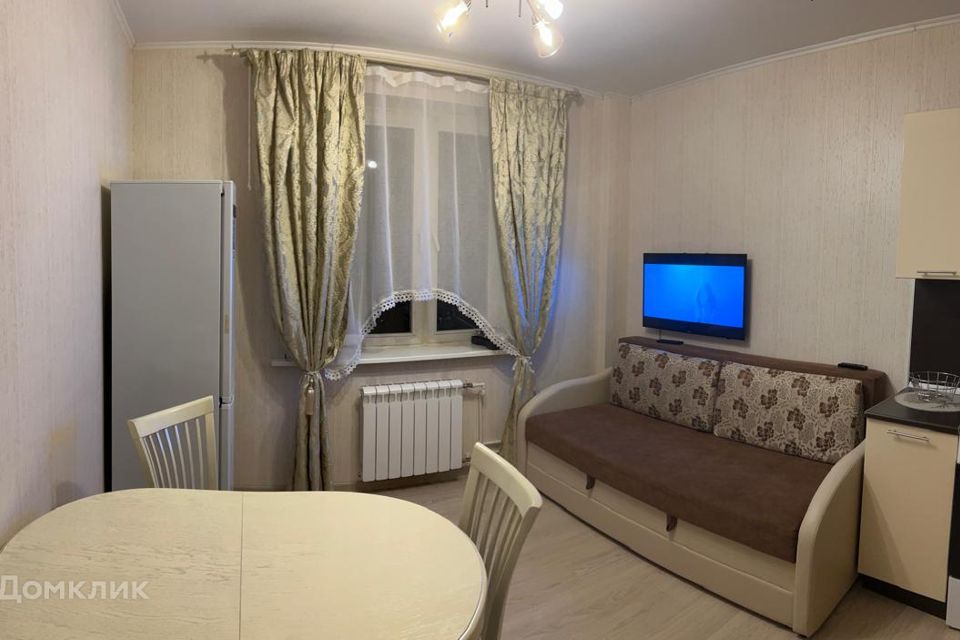 Сдаётся 1-комнатная квартира, 50 м²