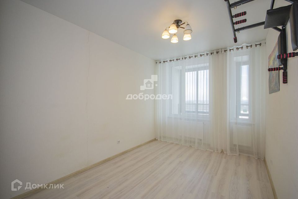 Продаётся 1-комнатная квартира, 41.9 м²