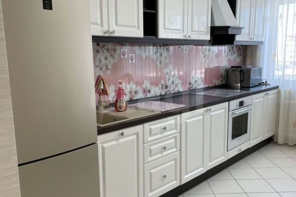 Продаётся 2-комнатная квартира, 65 м²