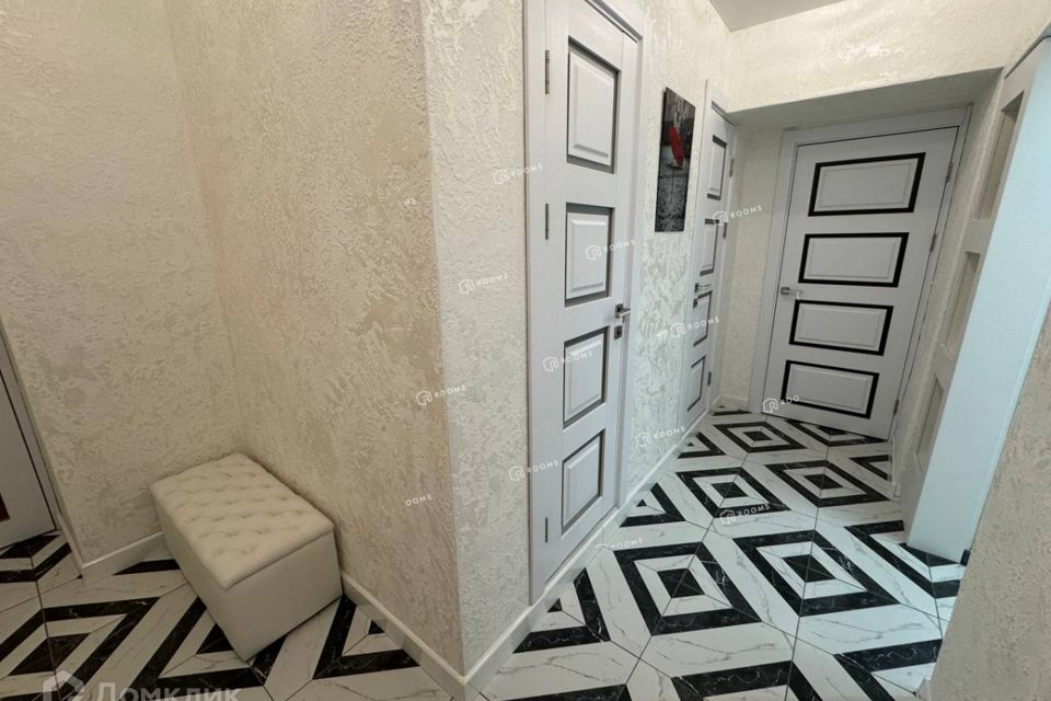 Продаётся 4-комнатная квартира, 80 м²