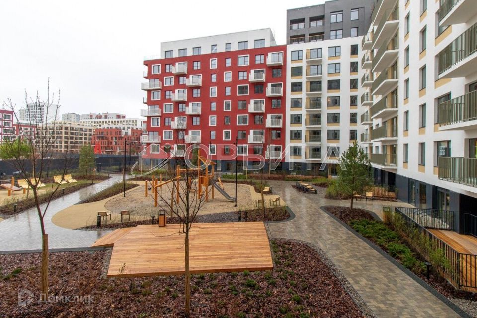 Продаётся 3-комнатная квартира, 106.3 м²