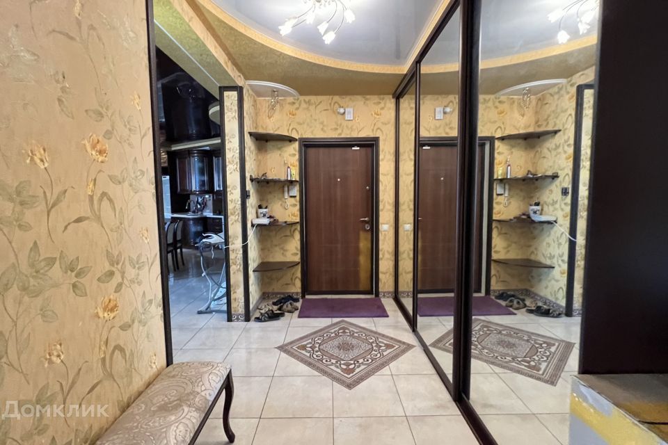 Продаётся 3-комнатная квартира, 125 м²