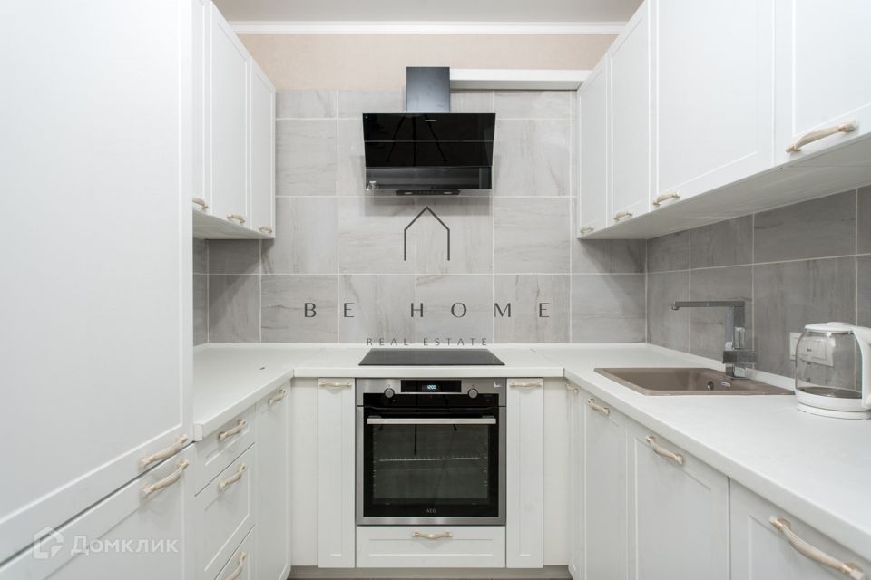 Сдаётся 2-комнатная квартира, 71 м²