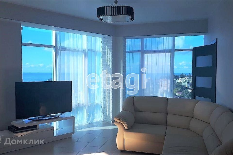 Продаётся 3-комнатная квартира, 75.6 м²