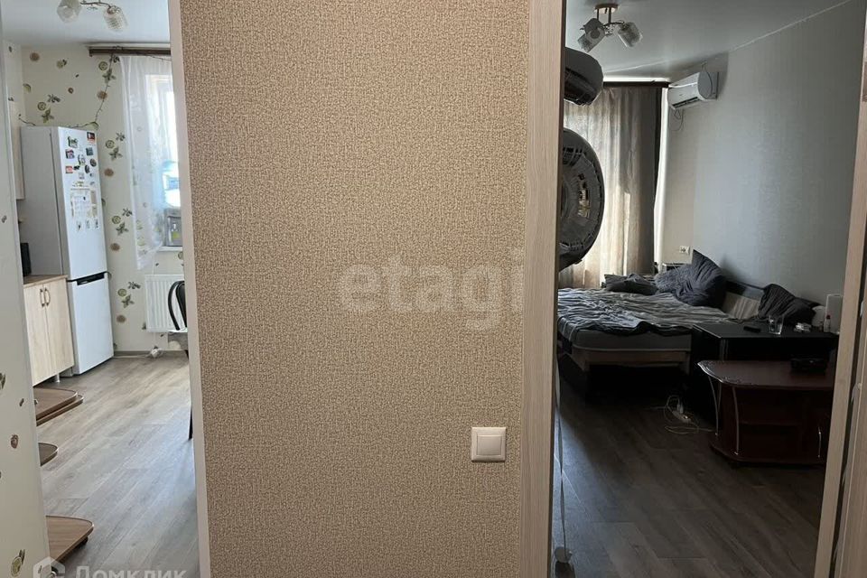 Продаётся 1-комнатная квартира, 43 м²