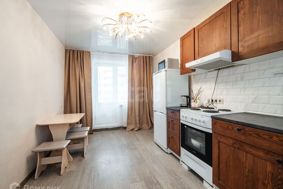 Продаётся 1-комнатная квартира, 42.7 м²