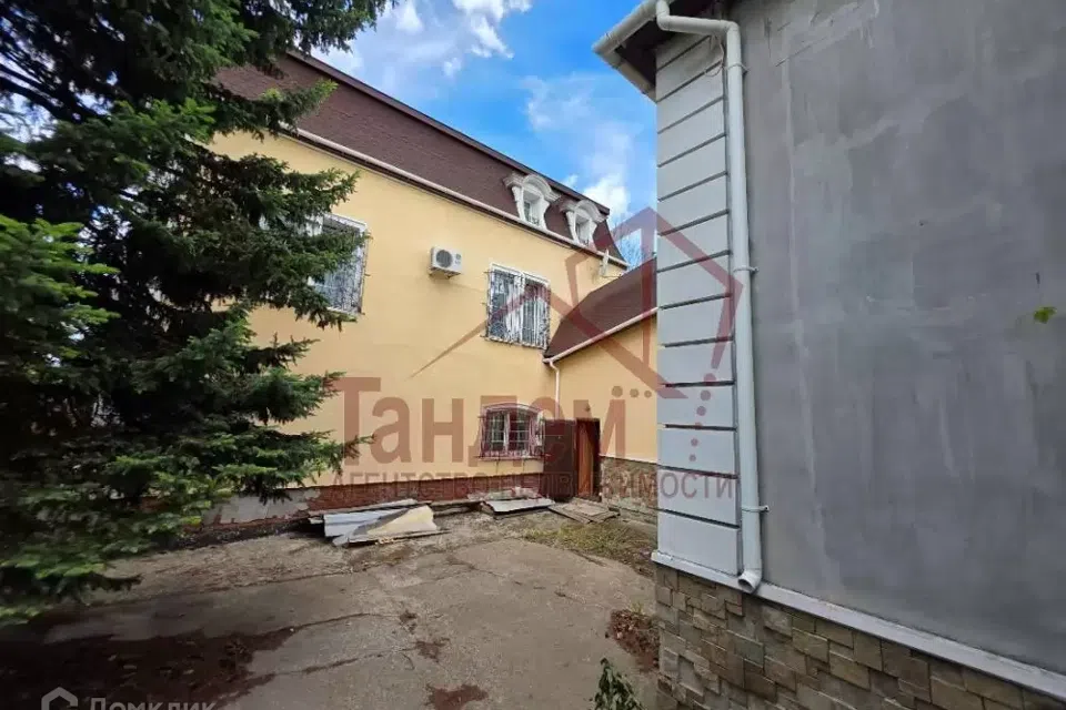Продаётся 2-этажный дом, 776 м²